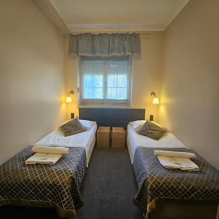 Willa Klodzko-Zacisze - Sauna - Silownia - Komnata Solna 3* Klodzko