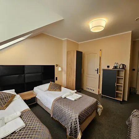 Willa Klodzko-Zacisze - Sauna - Silownia - Komnata Solna - Parking - Sniadanie - Check-In-24H Oda ve Kahvaltı