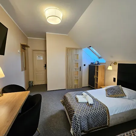 Klodzko-zacisze - Sauna - Parking - Silownia - Komnata Solna 3* Kłodzko