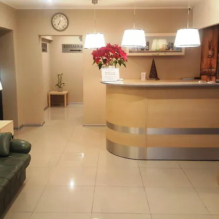 Klodzko-zacisze - Wellness & Fitness B&B 쿠드즈코