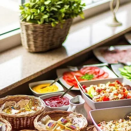 Willa Klodzko-Zacisze - Sauna - Silownia - Komnata Solna - Parking - Sniadanie - Check-In-24H كوادسكوم