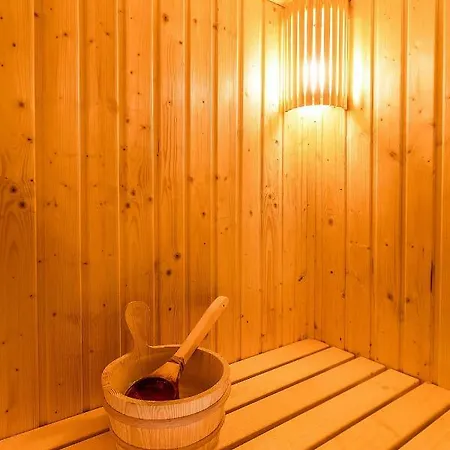 Panzió - Zacisze - Sauna - Silownia - Komnata Solna - Parking - Sniadanie - Kłodzko