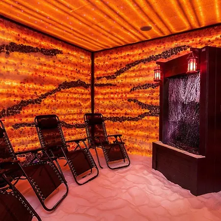 فندق مبيت وإفطار Willa Klodzko-Zacisze - Sauna - Silownia - Komnata Solna - Parking - Sniadanie - Check-In-24H 3*