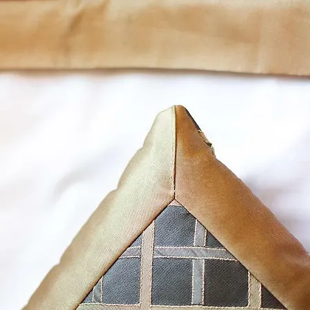 - Zacisze - Sauna - Silownia - Komnata Solna - Parking - Sniadanie -