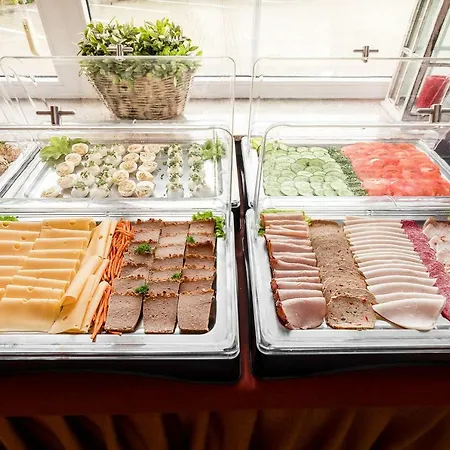 Willa Klodzko-Zacisze - Sauna - Silownia - Komnata Solna - Parking - Sniadanie - Check-In-24H 3*